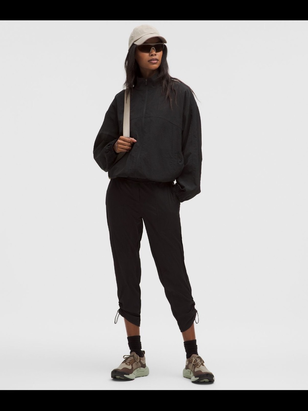 Dance Studio Mid-Rise Cropped Pant - black